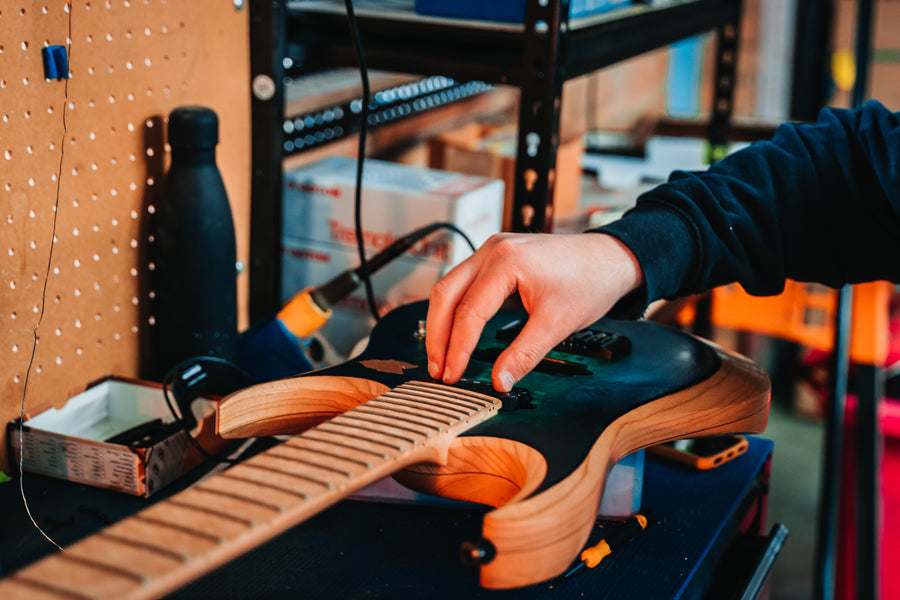 Harron Custom Guitars Masterclass - Electronics and Wiring